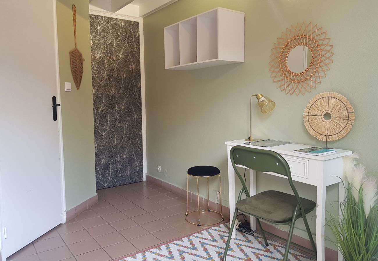 Apartahotel en Saline les Bains - 10- LE VACOA - CHAMBRE 10  ETG G