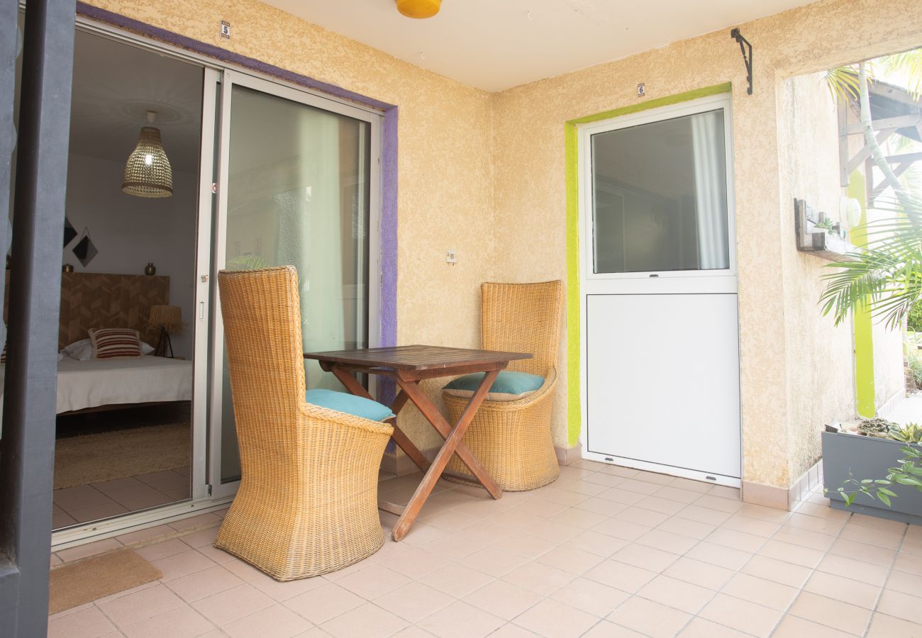 Aparthotel à Saline les Bains - 05 - LE VACOA - CHAMBRE 5 Rdc D