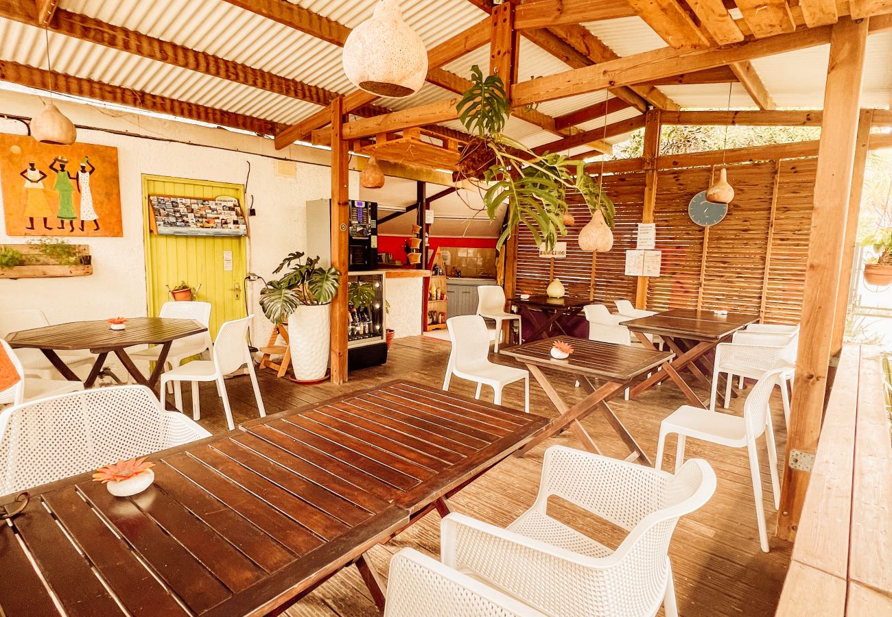 Condohotel in Saline les Bains - 05 - LE VACOA - CHAMBRE 5 Rdc D