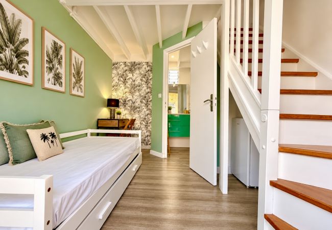 Condohotel in Saline les Bains - 14 - LE VACOA - CHAMBRE 14  ETG D